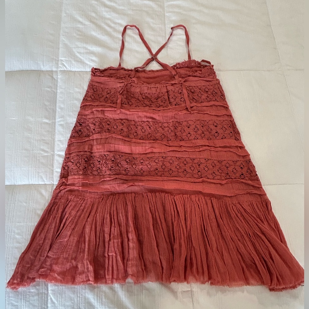 Free People One Flowy lace dress thin strap size M pink red boho - Picture 4 of 5